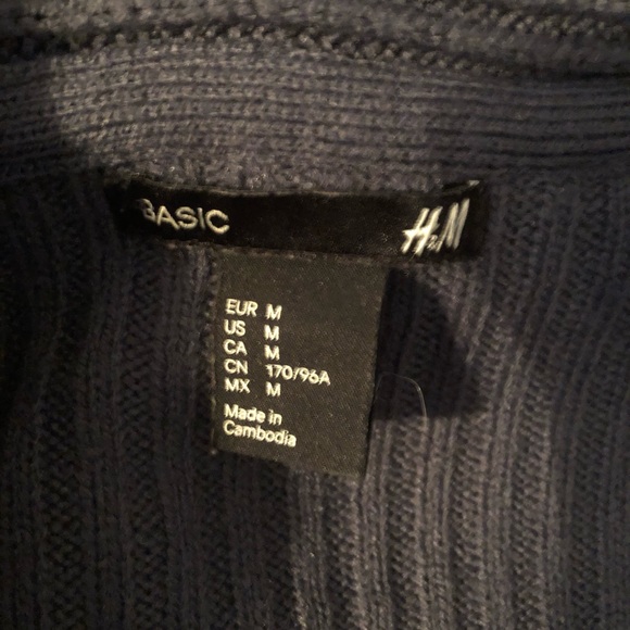 H&M vest - Picture 4 of 4